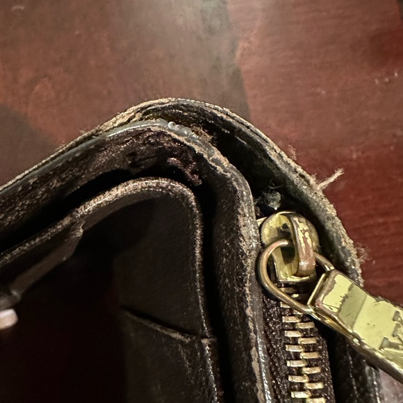 LV WALLET - Picture 10 of 11